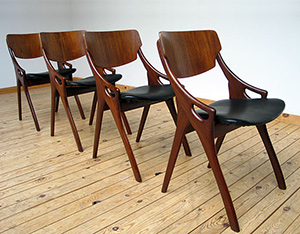 4 Dinning chairs designed by Hovmand Olsen