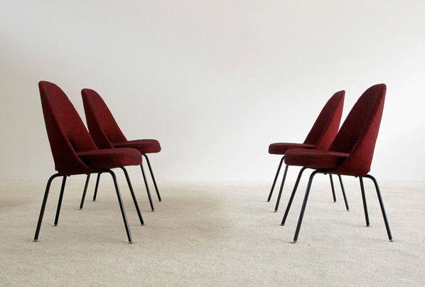 4 Eero Saarinen for Knoll mod. 71 executive side chairs