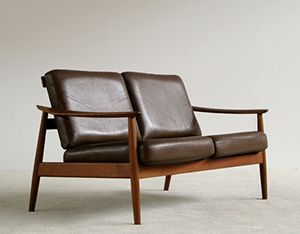 Arne Vodder leather two seater sofa