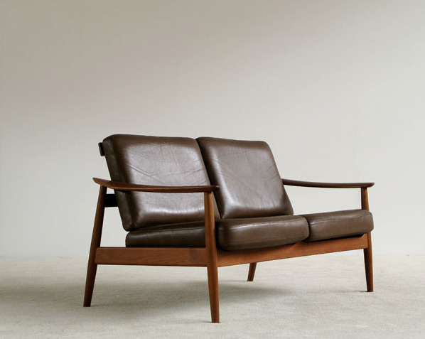 Arne Vodder leather two seater sofa
