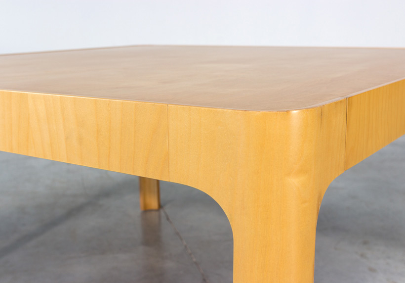 Birch wooden dinning table with curved legs img 5