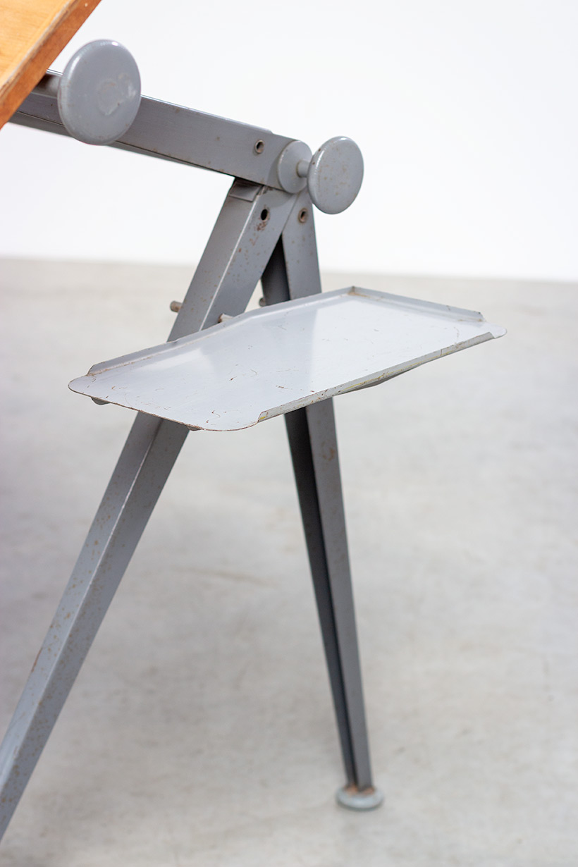Desk table Model Reply designed by Wim Rietveld and Friso Kramer chair img 8