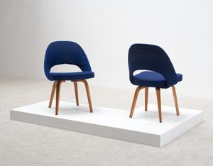 Eero Saarinen 2 side chairs Model 72 ULB for Knoll De Coene