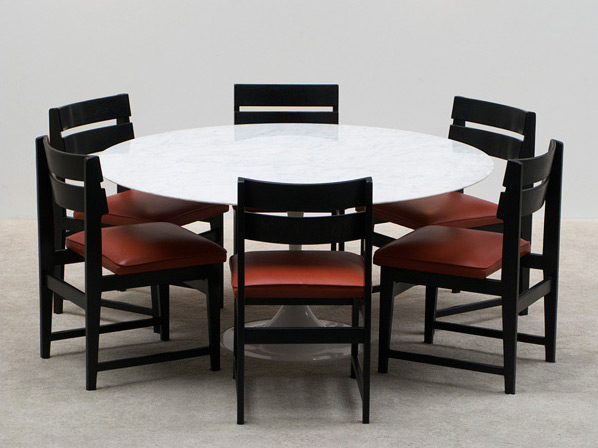Eero Saarinen round marble dinning table Knoll
