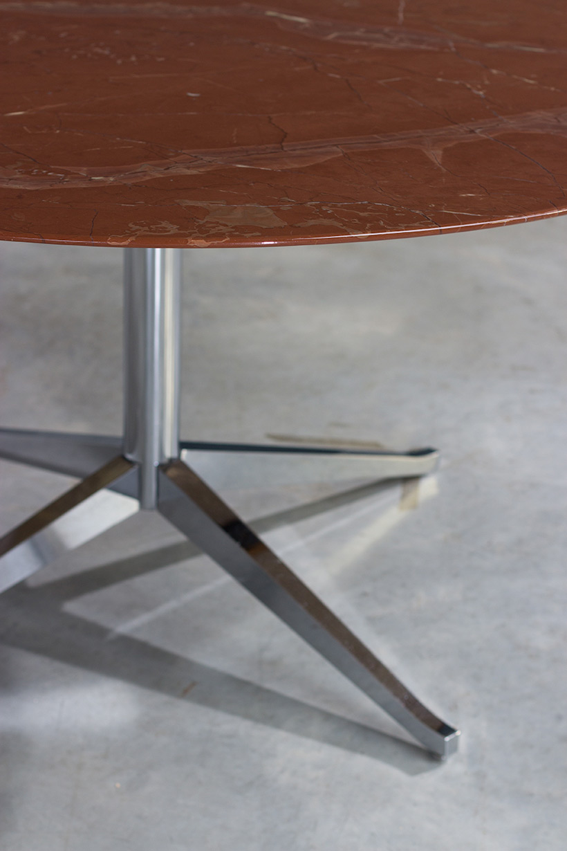 Florence Knoll table or desk in rojo Alicate marble 1961 img 3