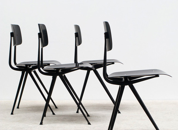 Friso Kramer 4 black Result chairs Ahrend de Cirkel Industrial design