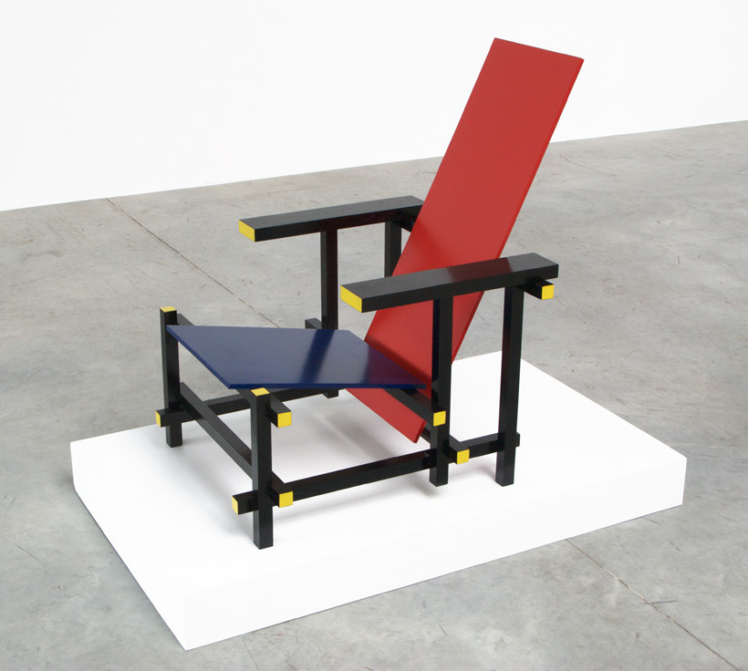 Gerrit Rietveld The Red and Bleu chair Cassina