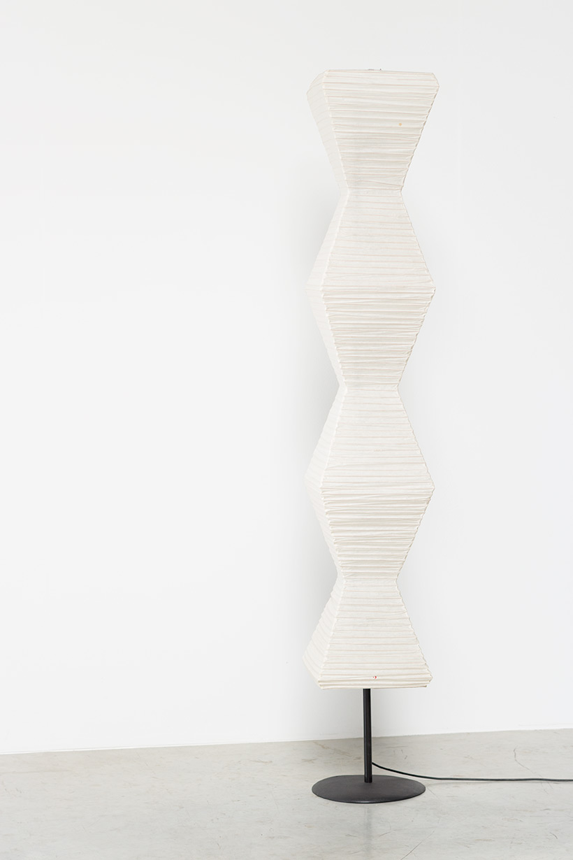 Isamu Noguchi Akari light Shoji paper The Endless Column Floor lamp img 5