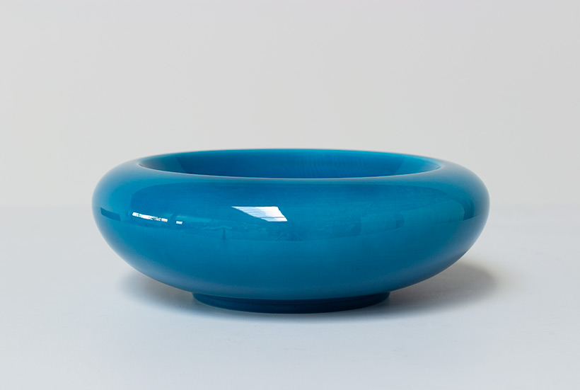 Large ceramic bowl bright cyan blue colored circa 1970 Italy img 6