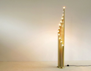 Modern Brass floorlamp with 12 golden bulbs
