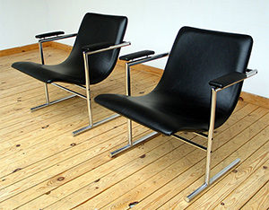 Pair of Rudi Verelst easy chair for Novalux