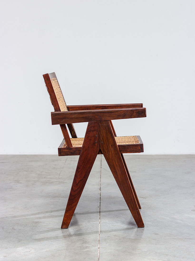 Pierre Jeanneret Armchair or office chair Chandigarh India 1950 img 3