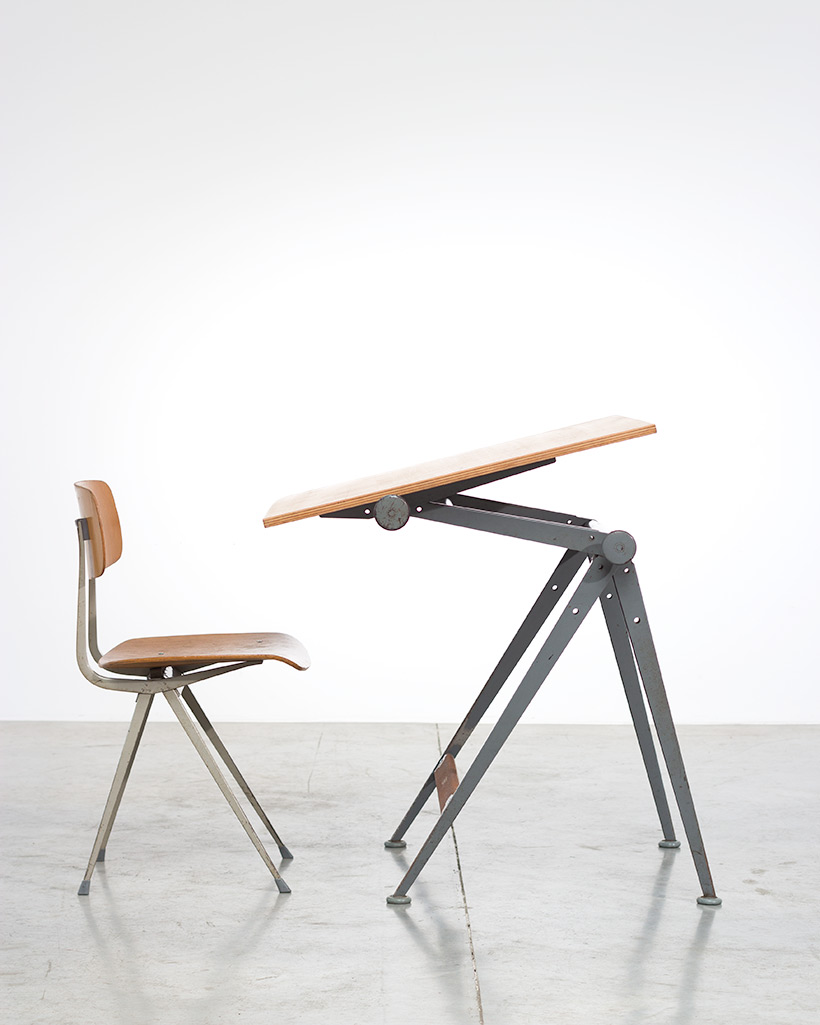 Reply drafting table designed by Wim Rietveld and Friso Kramer chair img 5