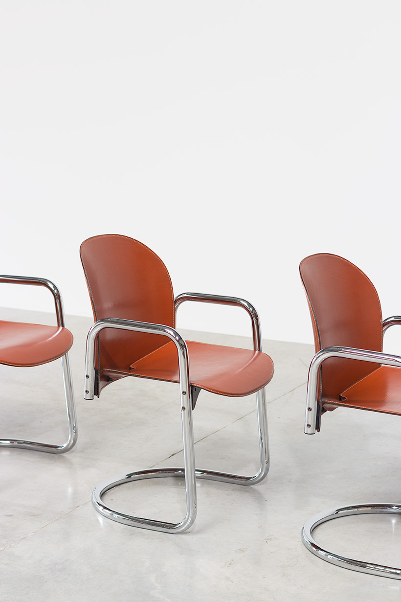 Tobia Scarpa and Afra Scarpa set of four Leather Dialogo chairs