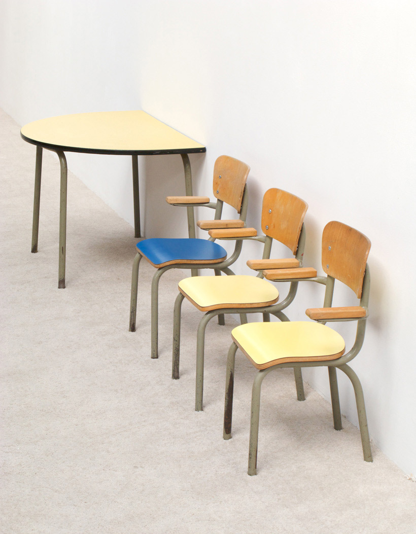 Tubax school table with 3 chairs for children