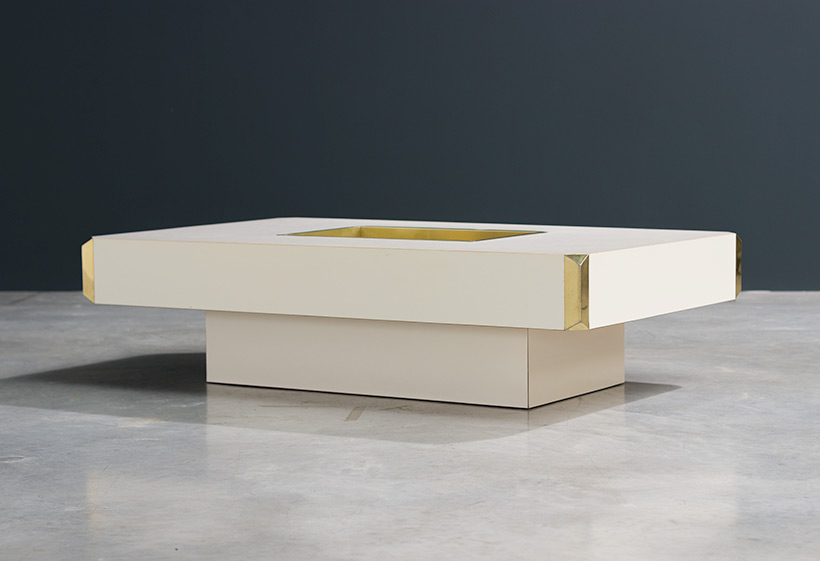 Willy Rizzo Alveo cream colored and brass Low Table 1970 img 3
