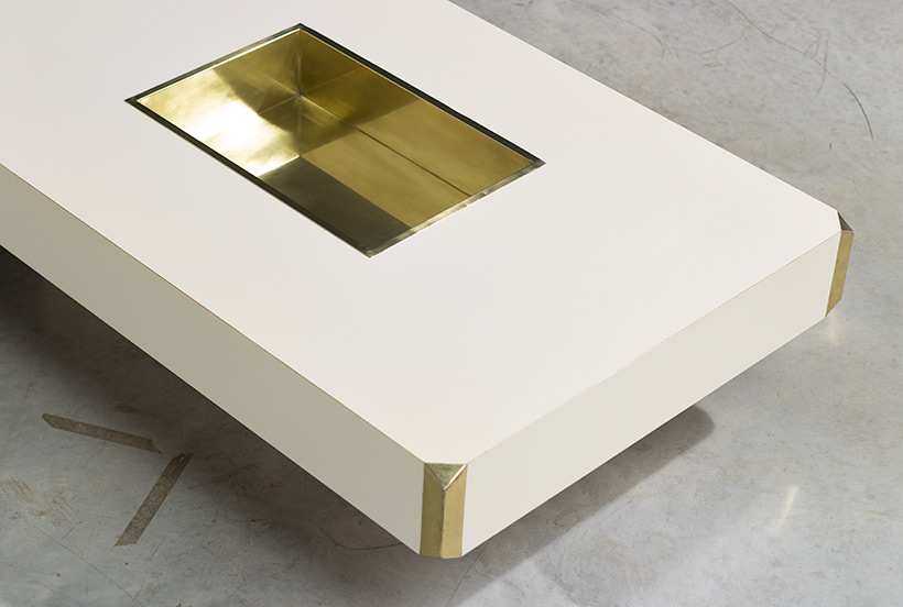 Willy Rizzo Alveo cream colored and brass Low Table 1970 img 4