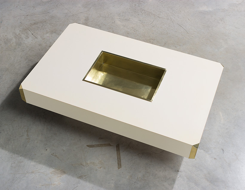 Willy Rizzo Alveo cream colored and brass Low Table 1970 img 5